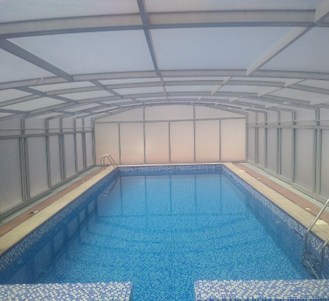 Telescopic Pool Enclosure view 5
